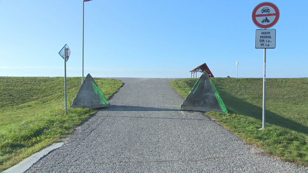 Chaos s elektronickými podpismi pokračuje. Klientské centrá kolabujú pod náporom