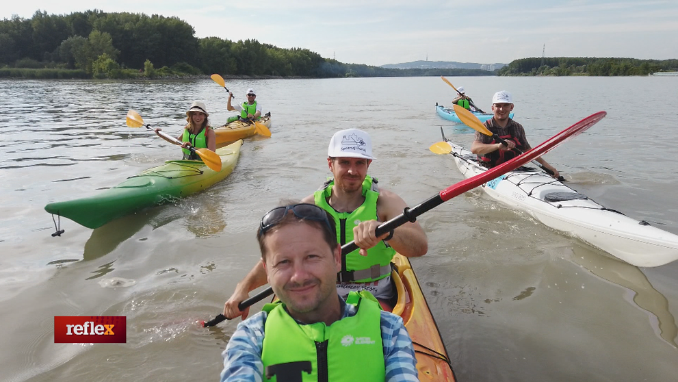 Splavujú Dunaj v Bratislave