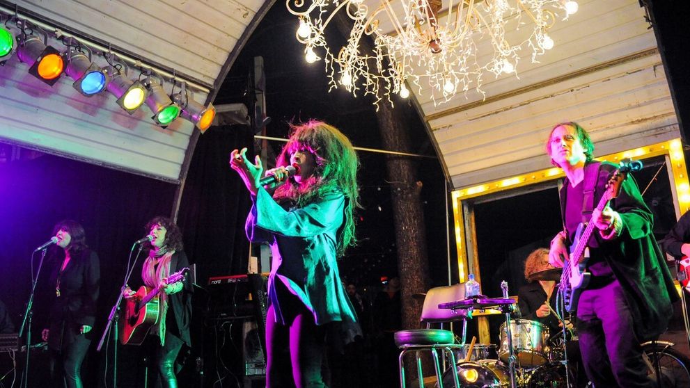 Zomrela populárna speváčka, ktorej hit spoznáte v prvej sekunde