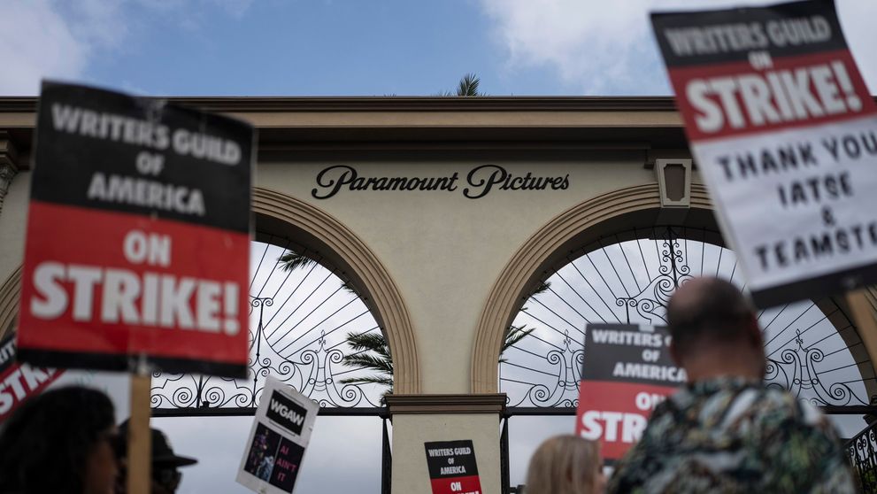 Americkí scenáristi dosiahli predbežnú dohodu o ukončení štrajku