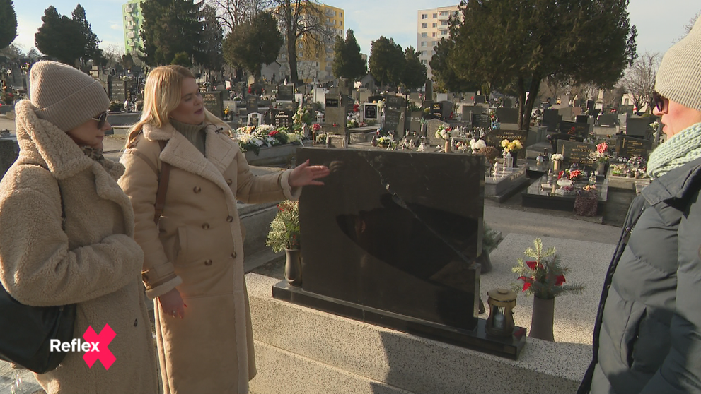 Záhada rozbitého a zlepeného pomníka