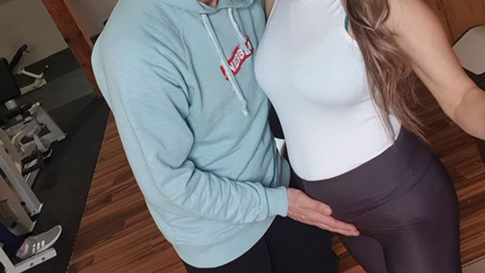 Obľúbená dvojica prezradila pohlavie bábätka: Bude to chlapec!