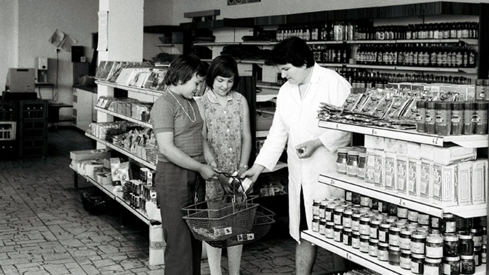 Čo sme v skutočnosti jedli pred rokom 1989? Z diaľky to voňalo, neboli potrebné žiadne farbivá