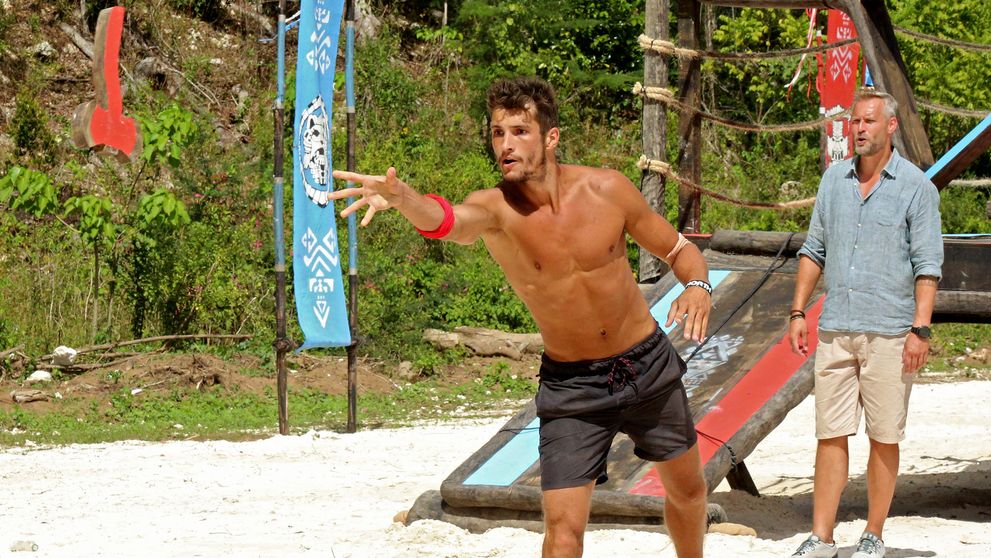 Tomáš dostal list od priateľky. On povedal, že je bývalá, ona reaguje