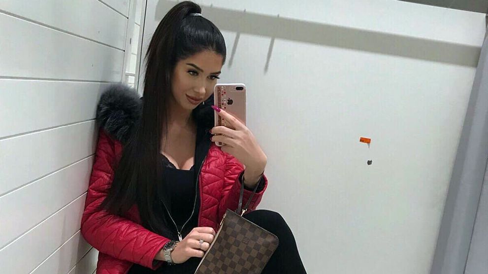 Karin z Farmy opäť dráždi! Horúce bozky s kamarátkou