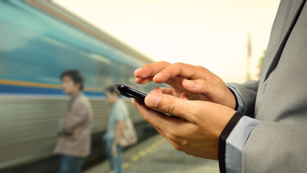 Dobrá správa pre cestujúcich vlakom: Lístok sa bude kupovať aj cez mobil