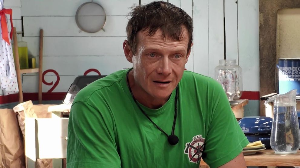 Adam tlak nakoniec neustál: Oznámil, že definitívne odchádza z Farmy!