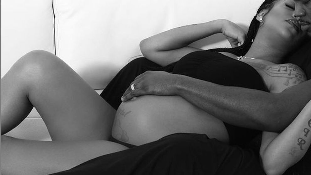 Piatykrát otcom: Dievčatko prišlo na svet predčasne