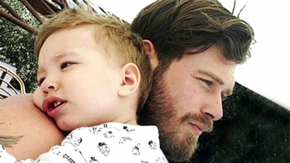 Čo je lepšie, ako jeden krásny a talentovaný Tatlıtuğ? Správne, dvaja!