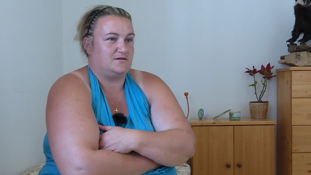 Deti prežívajú doma teror. Věra je agresor, vlastnej matke želá smrť