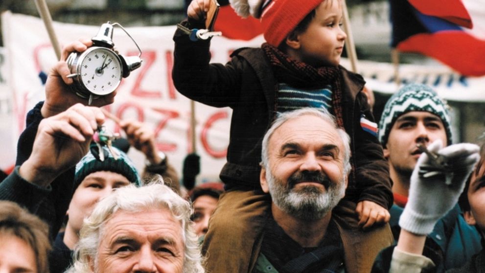 TOP 10 filmov, vďaka ktorým si zaspomínate na život v socializme