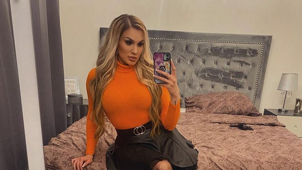 Vraj je zamilovaný do Stanky. Ďalšiu farmárku chcel pomilovať a mať s ňou dieťa