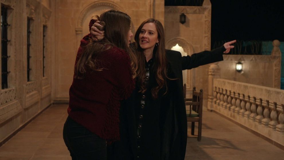 Spútaný motýľ II.: 43. a 44. epizóda