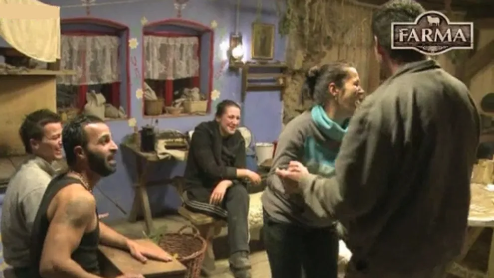 Farmári sa odviazali: Váľali sa od smiechu!