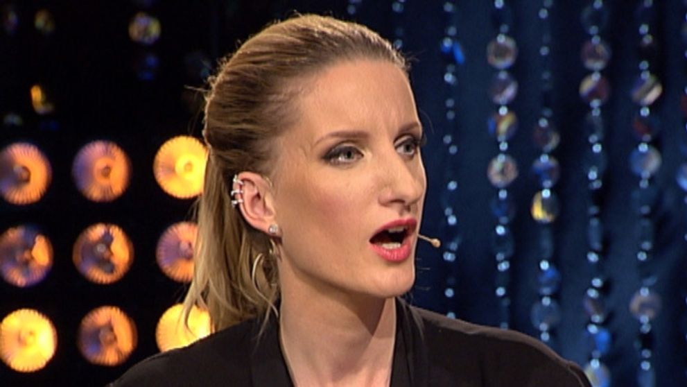 Adela a hostia v šoku: Bitka v publiku Chart Show počas nakrúcania!