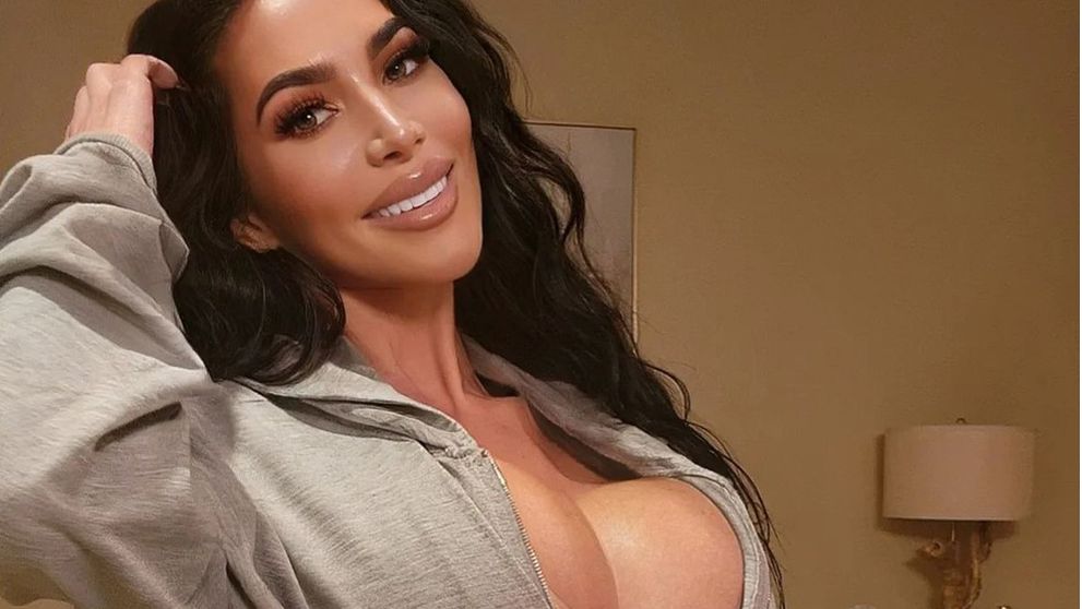 Dvojníčka Kim Kardashian náhle zomrela: Len pár hodín po plastike