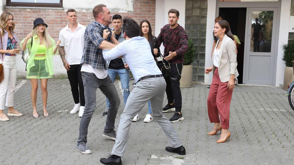 Pán profesor si medzitýždenne polepšil a konkurencii opäť nedal šancu