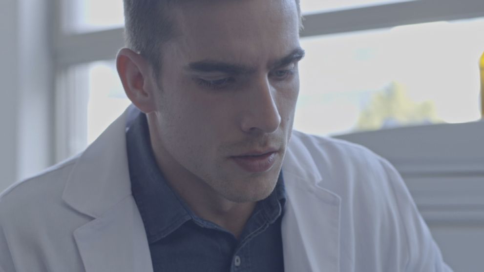 Preháňa to s tabletkami? Bartoš nad sebou stráca kontrolu