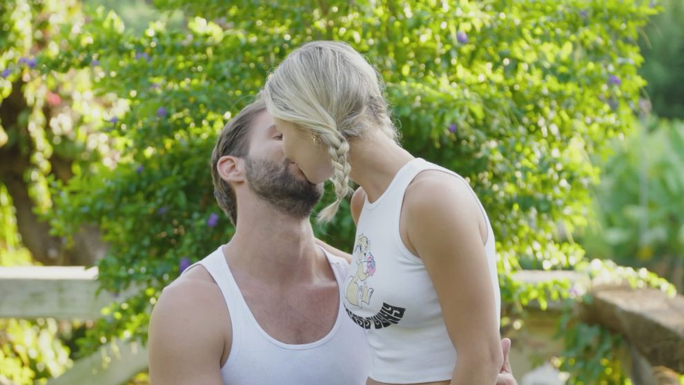 Ako im to pristane! Mirka s Tomášom ako sexy farmárka