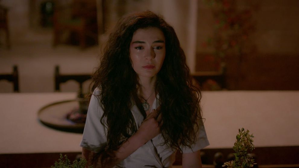 Spútaný motýľ: 35. a 36. epizóda