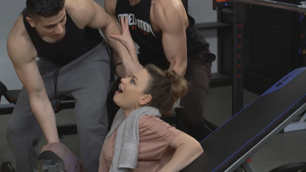 Sexy exfarmár mieri do Oteckov. Komu pomotá hlavu?