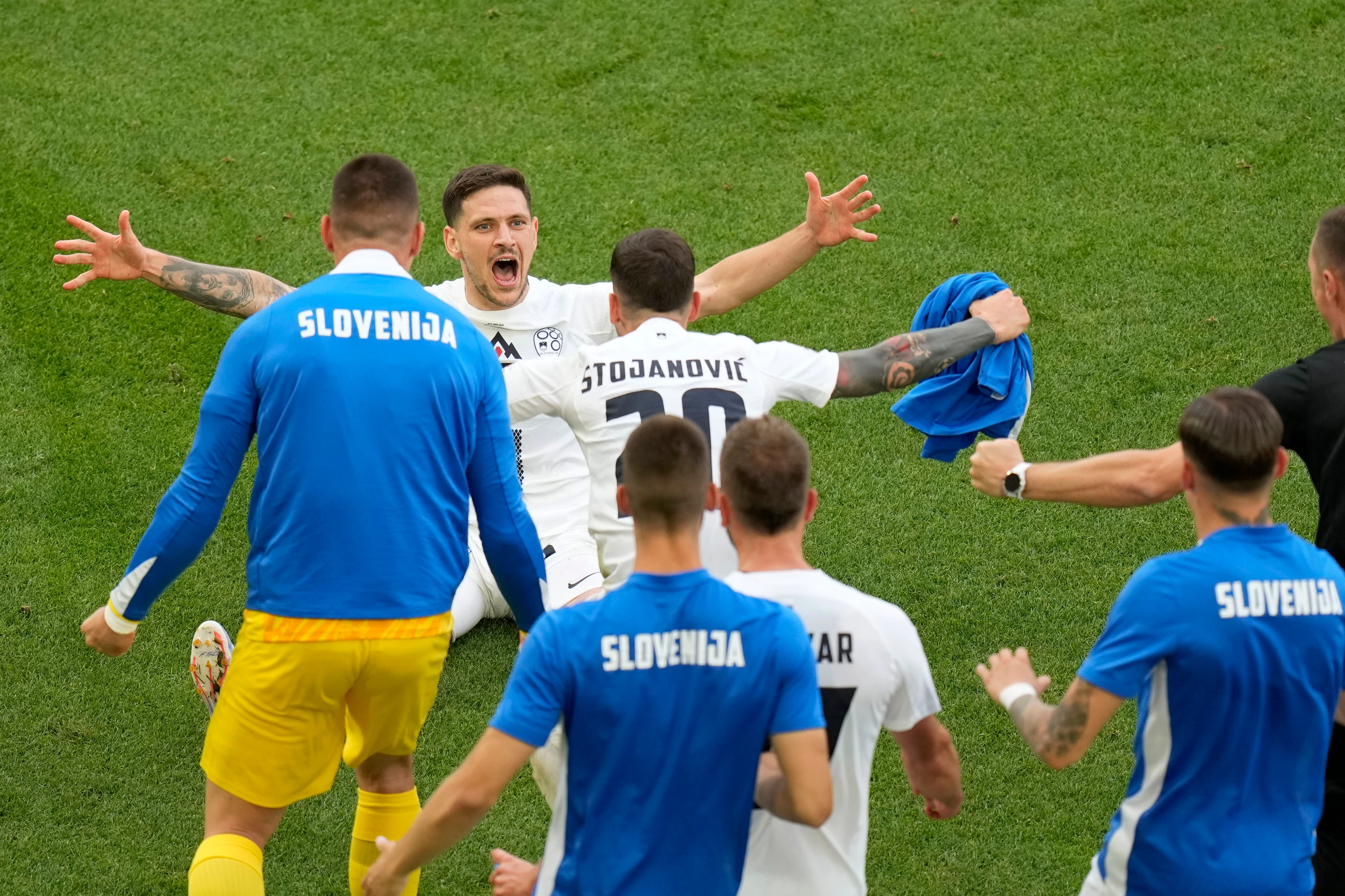 Slovinsko - Dánsko 1:1 (EURO 2024).