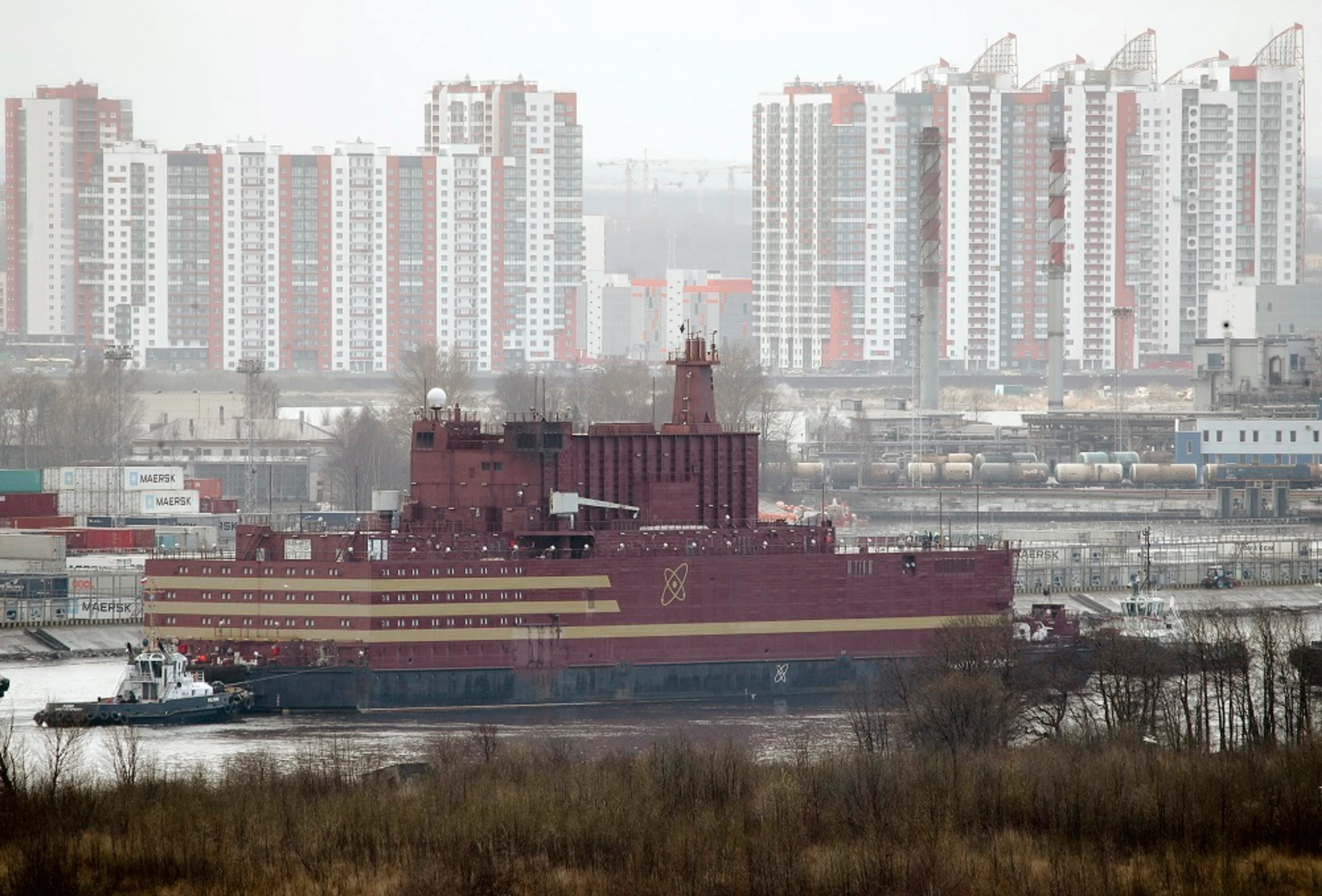 Akademik Lomonosov.