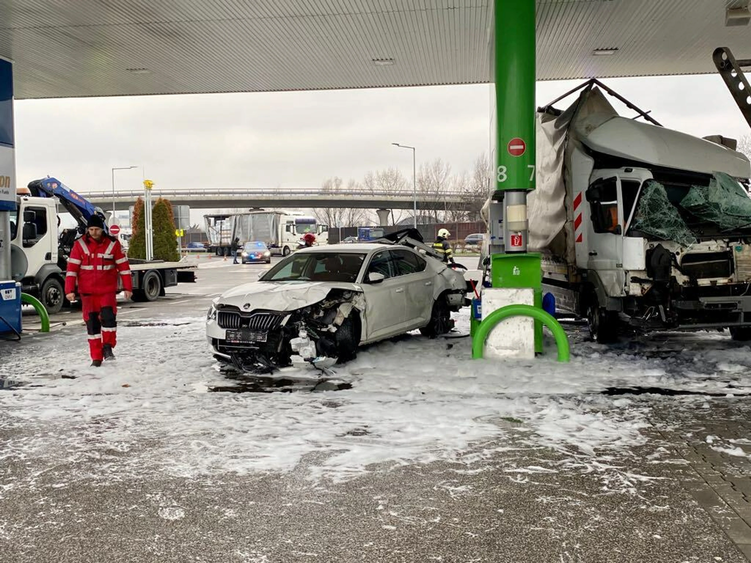 Nehoda na čerpacej stanici.