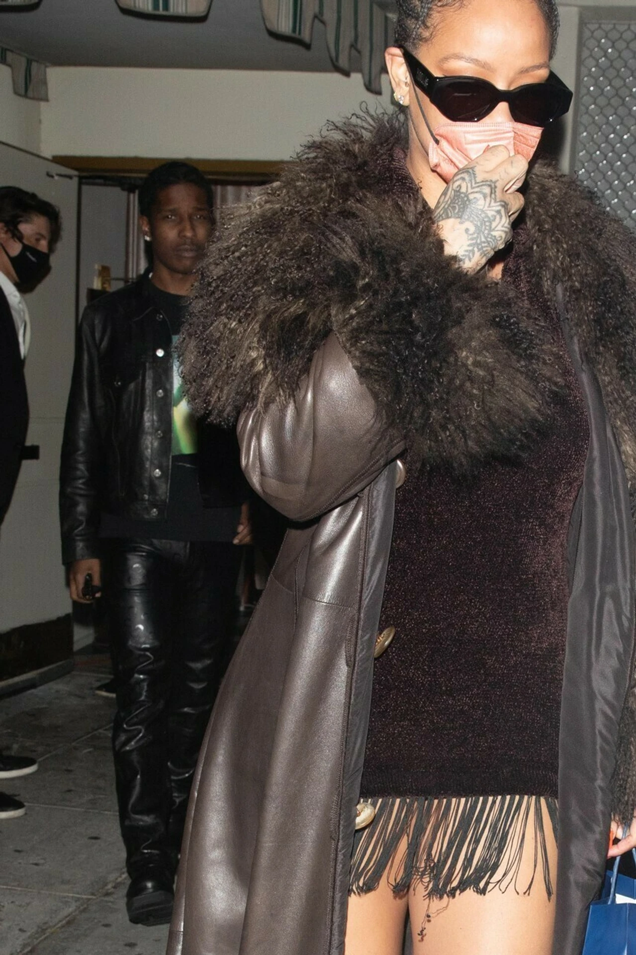 Rihanna a jej priateľ ASAP Rocky opúšťajú večierok rapera Draka vo West Hollywoode