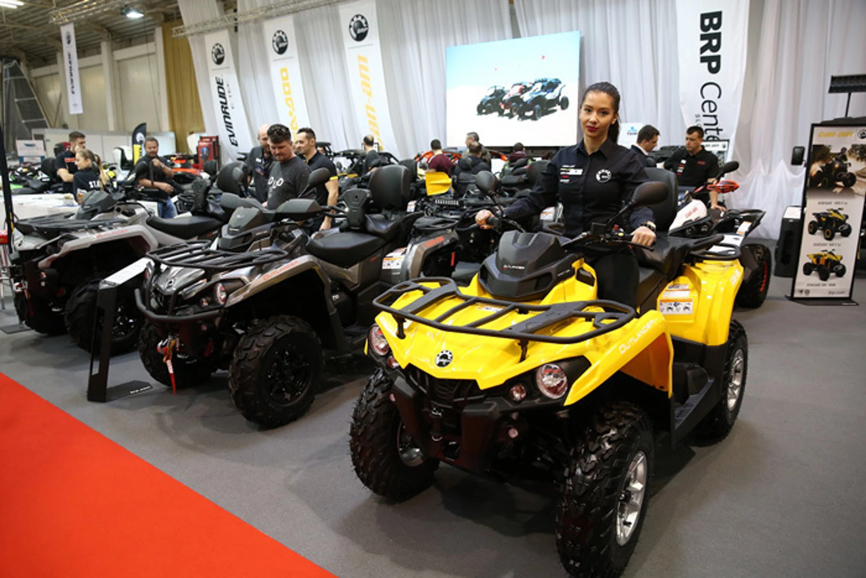 Motocykel a Boat Show.
