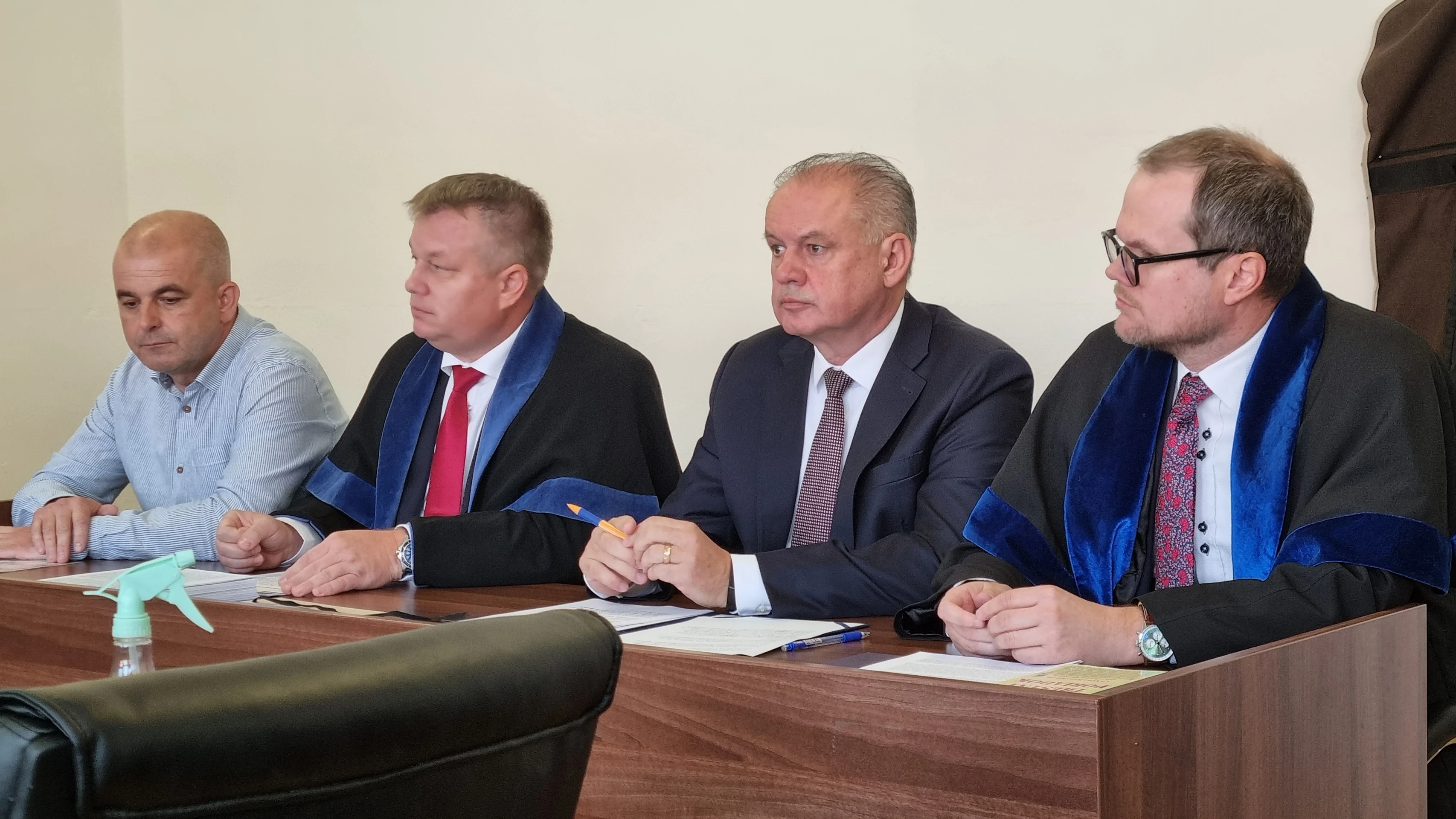 Andrej Kiska na súde.
