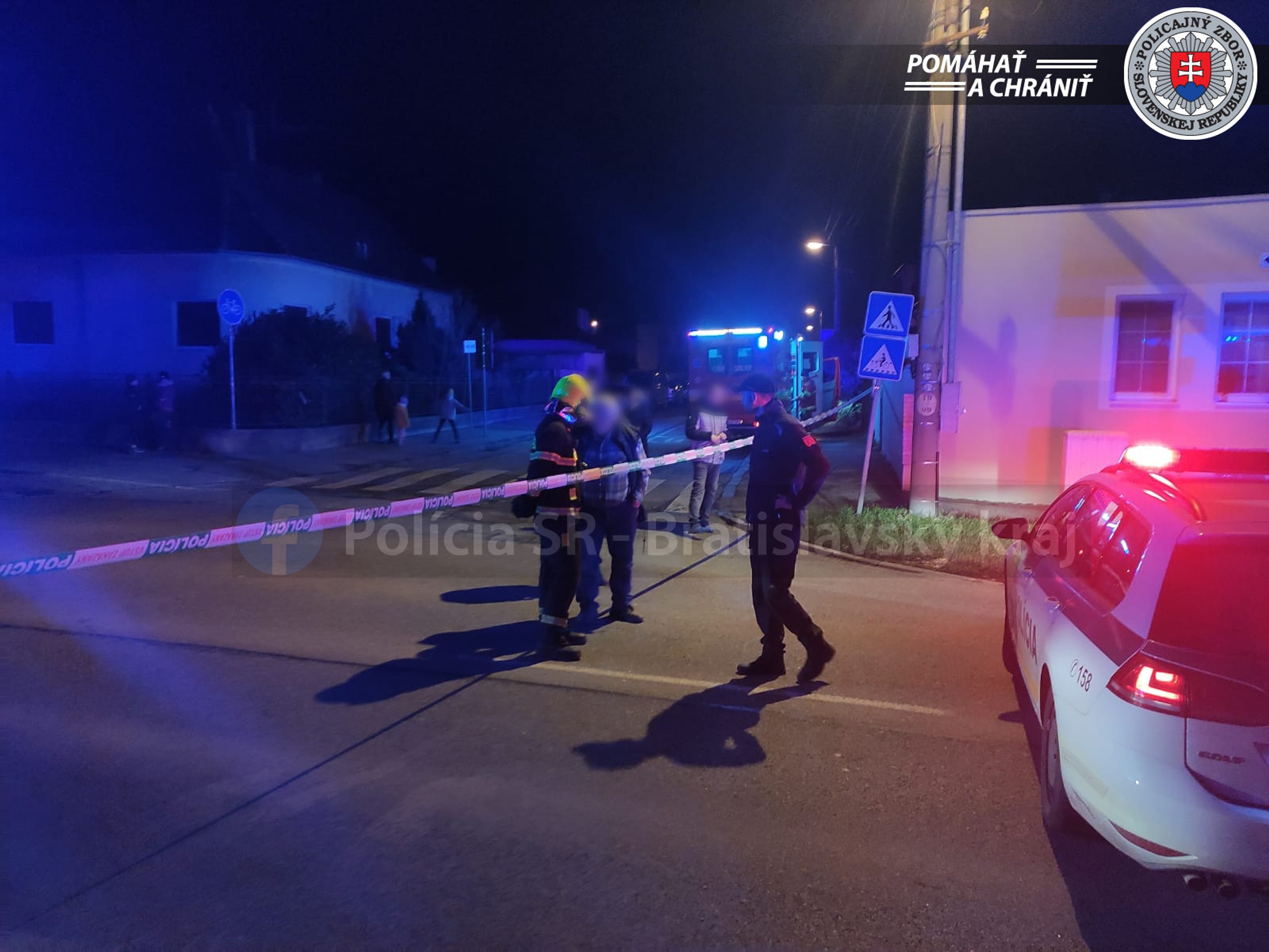 V Bratislave uzavreli niekoľko ulíc pre požiar po výbuchu. 