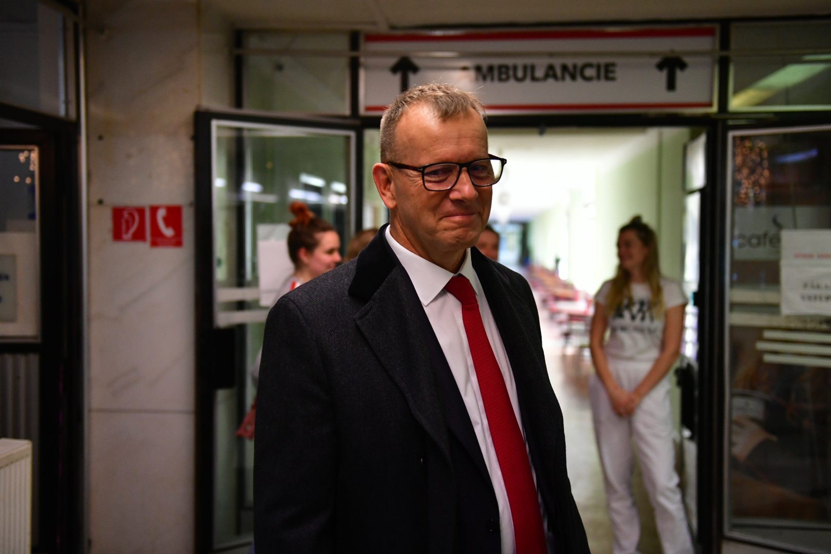 Predseda Národnej rady SR Boris Kollár navštívil zdravotníkov slúžiacich v Univerzitnej nemocnici Bratislava.