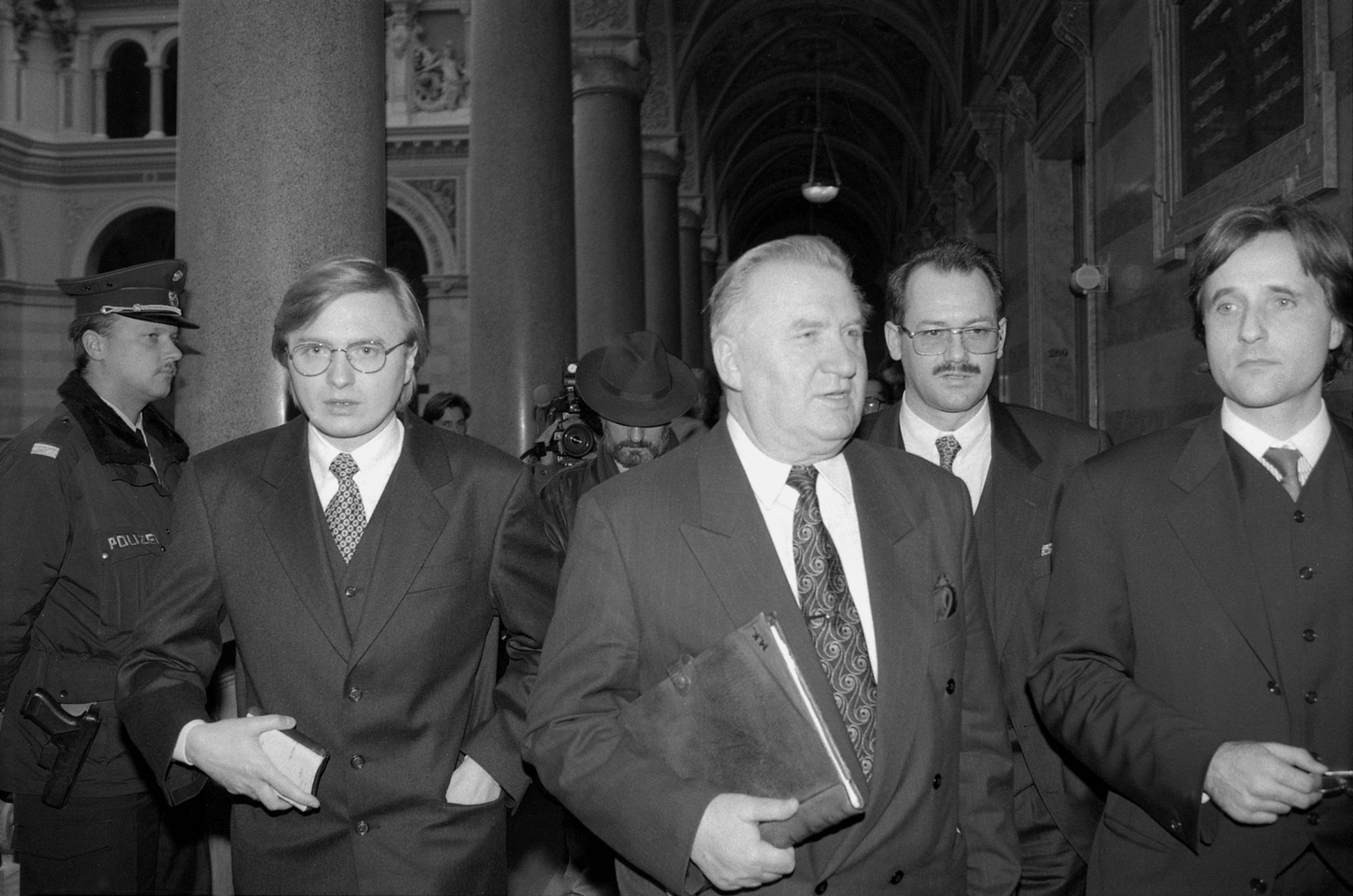 Na archívnej snímke z 20. februára 1996 Michal Kováč mladší vo Viedni.
