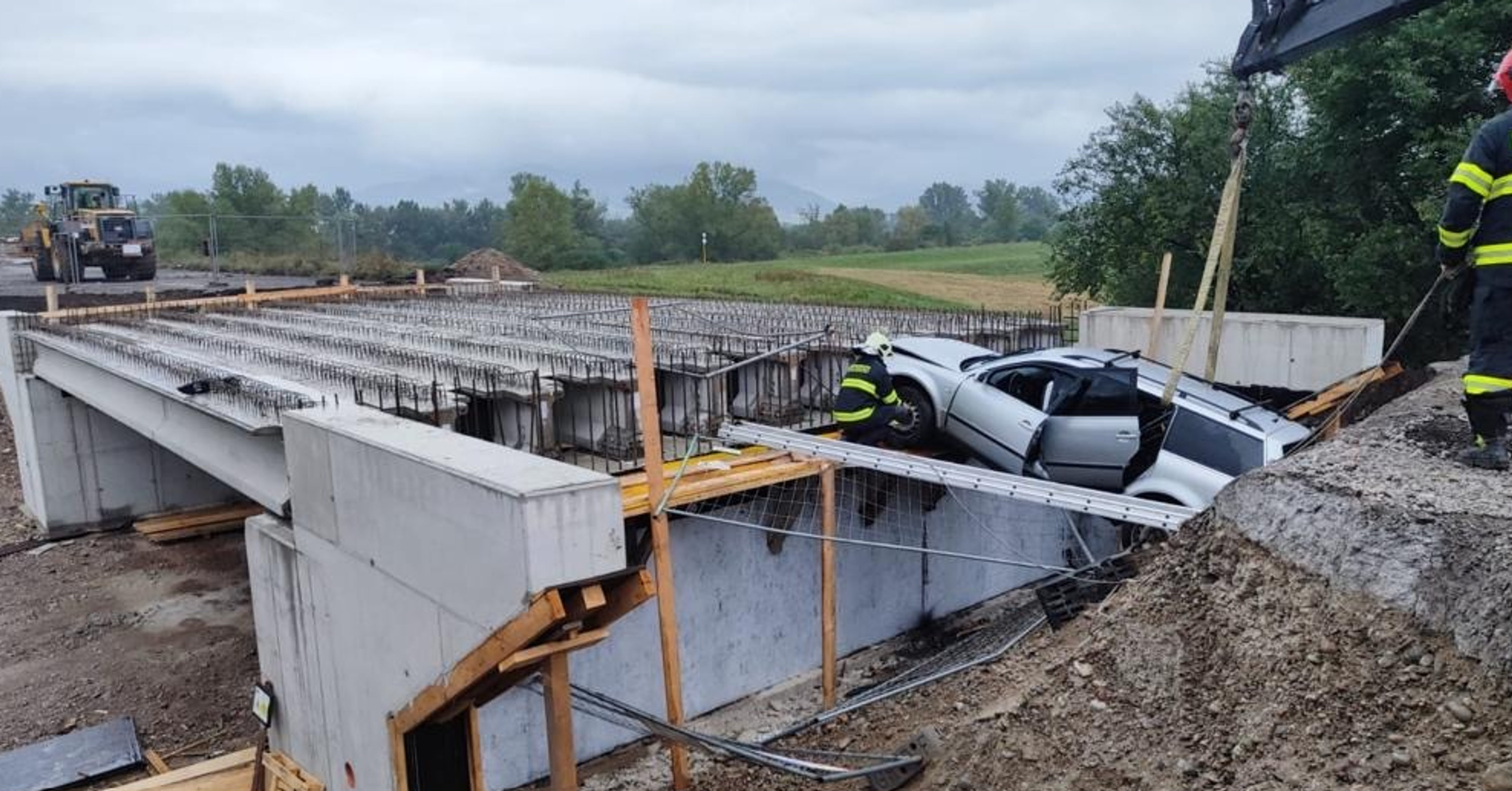 Nehoda pri Veľkých Bierovciach.