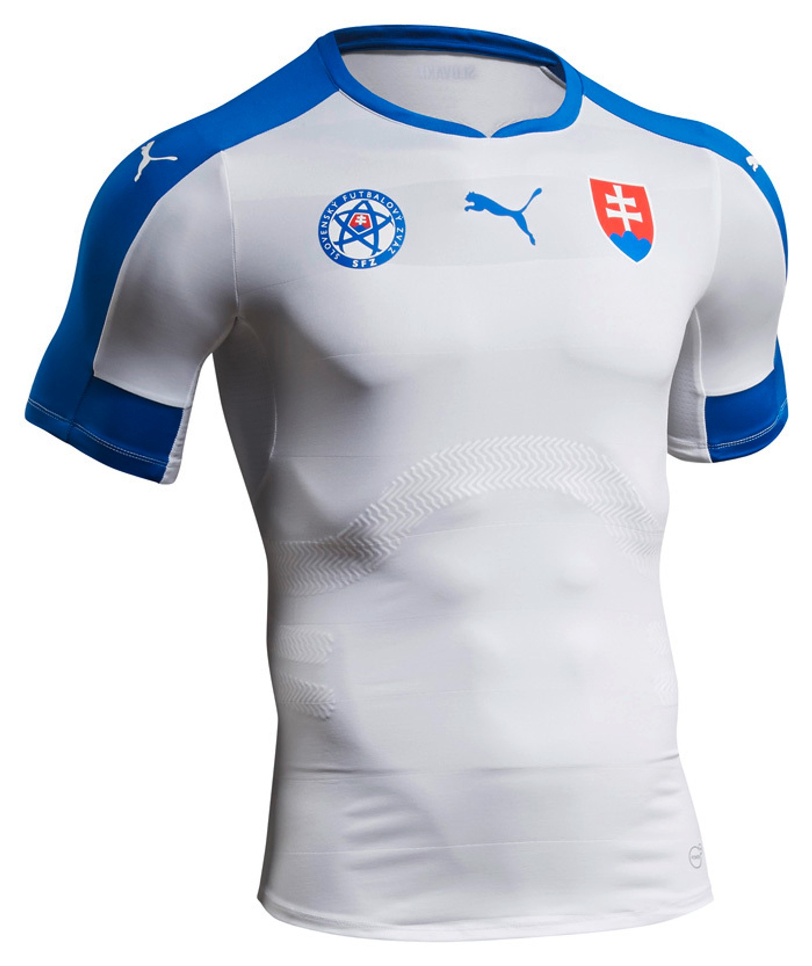 Dres, v ktorom budú naši chalani hrať na ME 2016 vo Francúzsku.