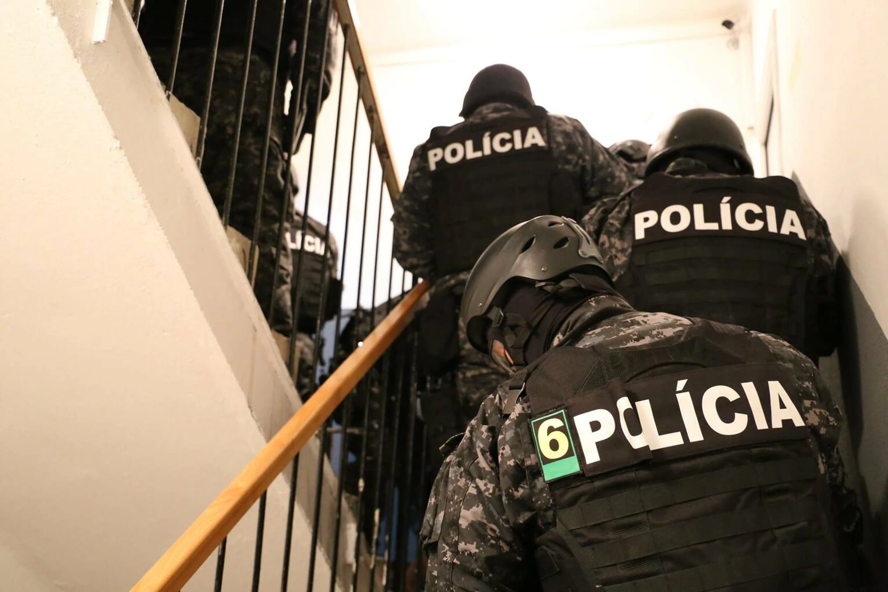 Policajný zásah NAKA v Dunajskej Strede.