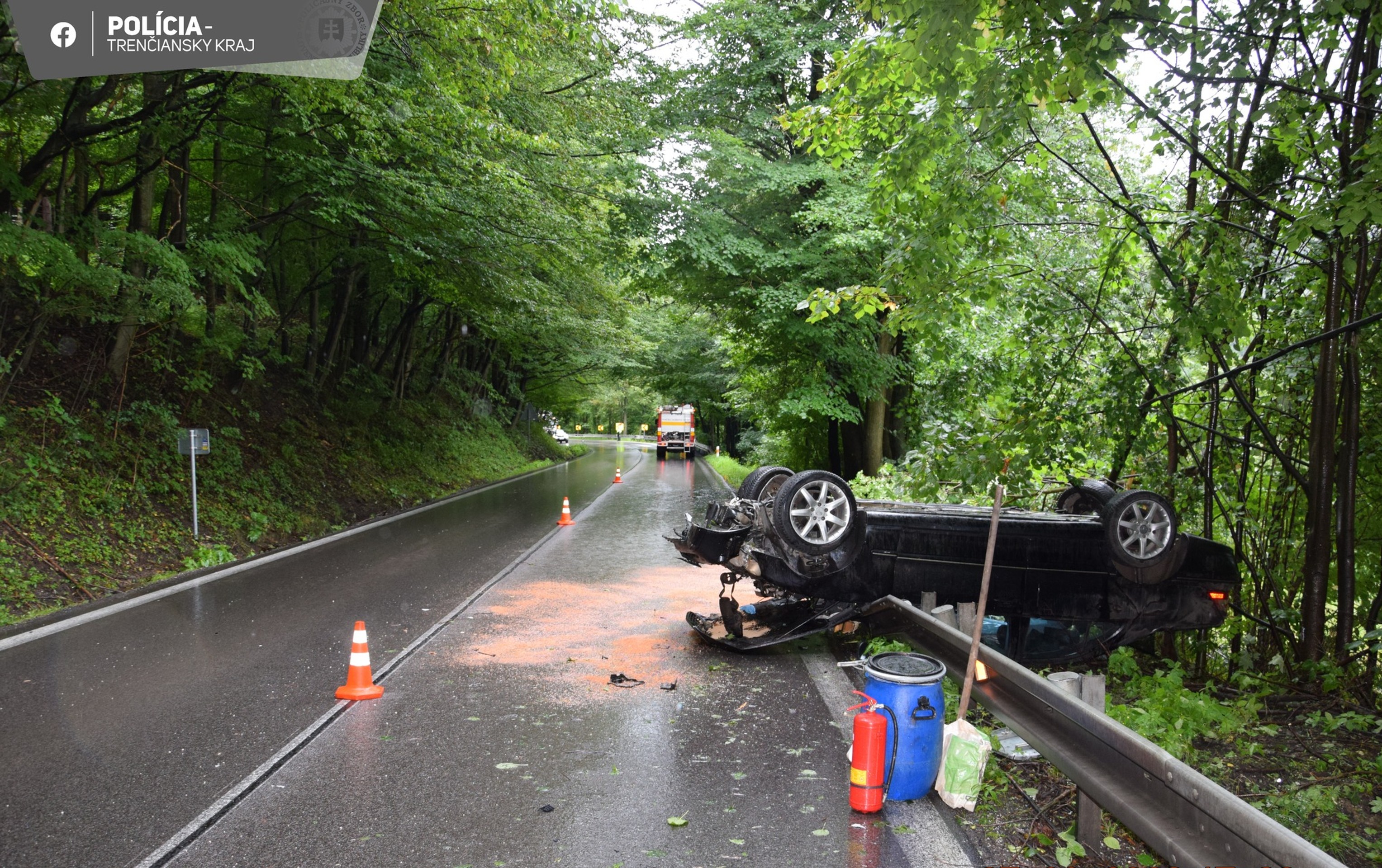Po nehode z auta ostala len kopa šrotu