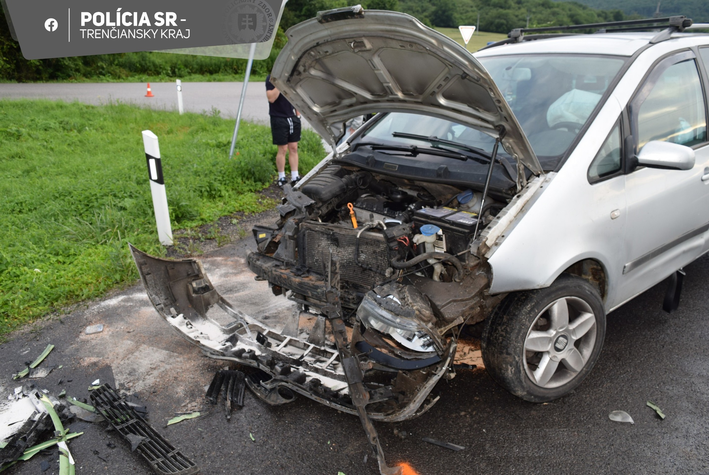 Zrážka áut pri Novom Meste nad Váhom.