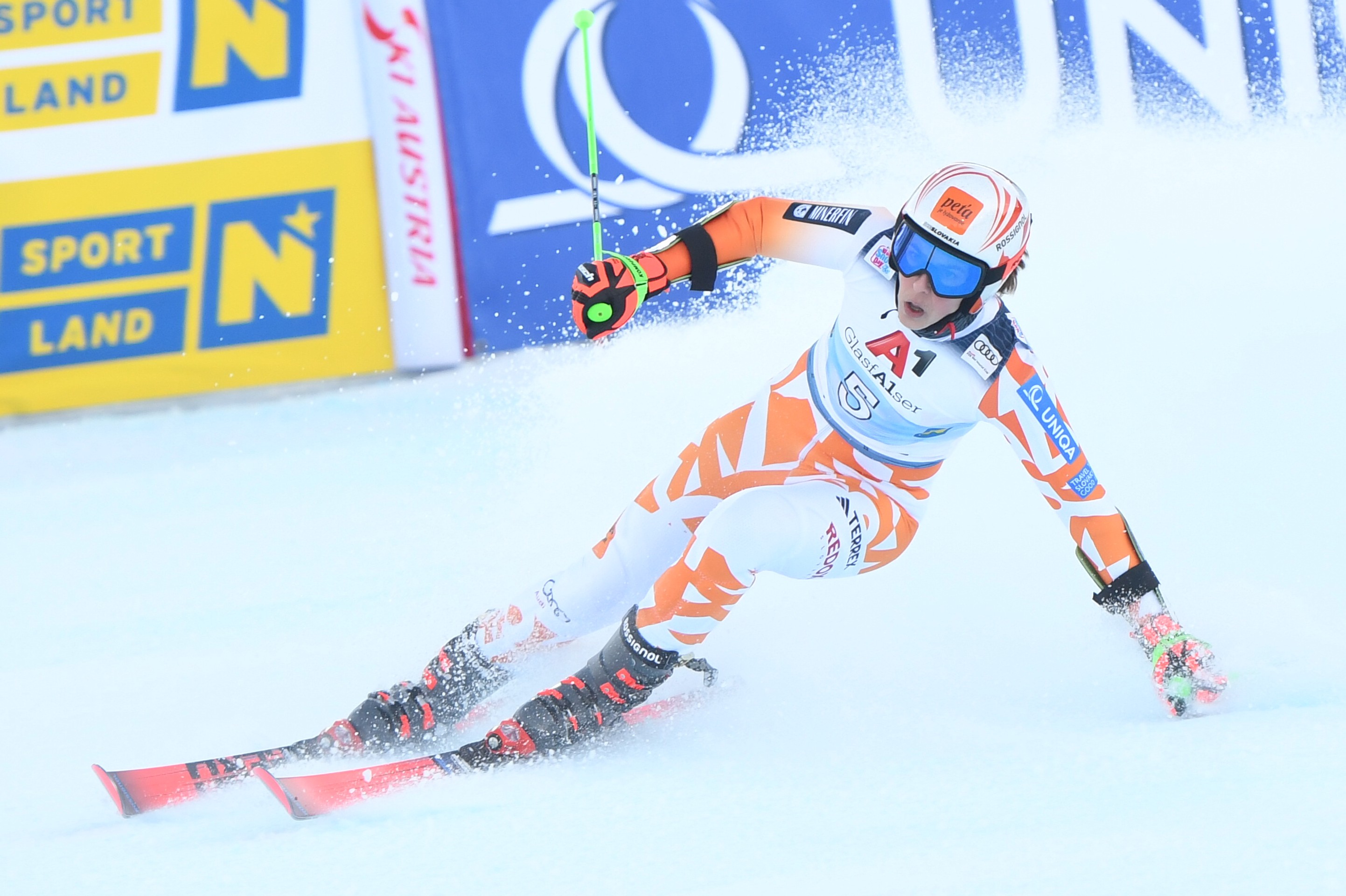 Na snímke slovenská lyžiarka Petra Vlhová v druhom kole obrovského slalomu žien Svetového pohára v alpskom lyžovaní v rakúskom Semmeringu.