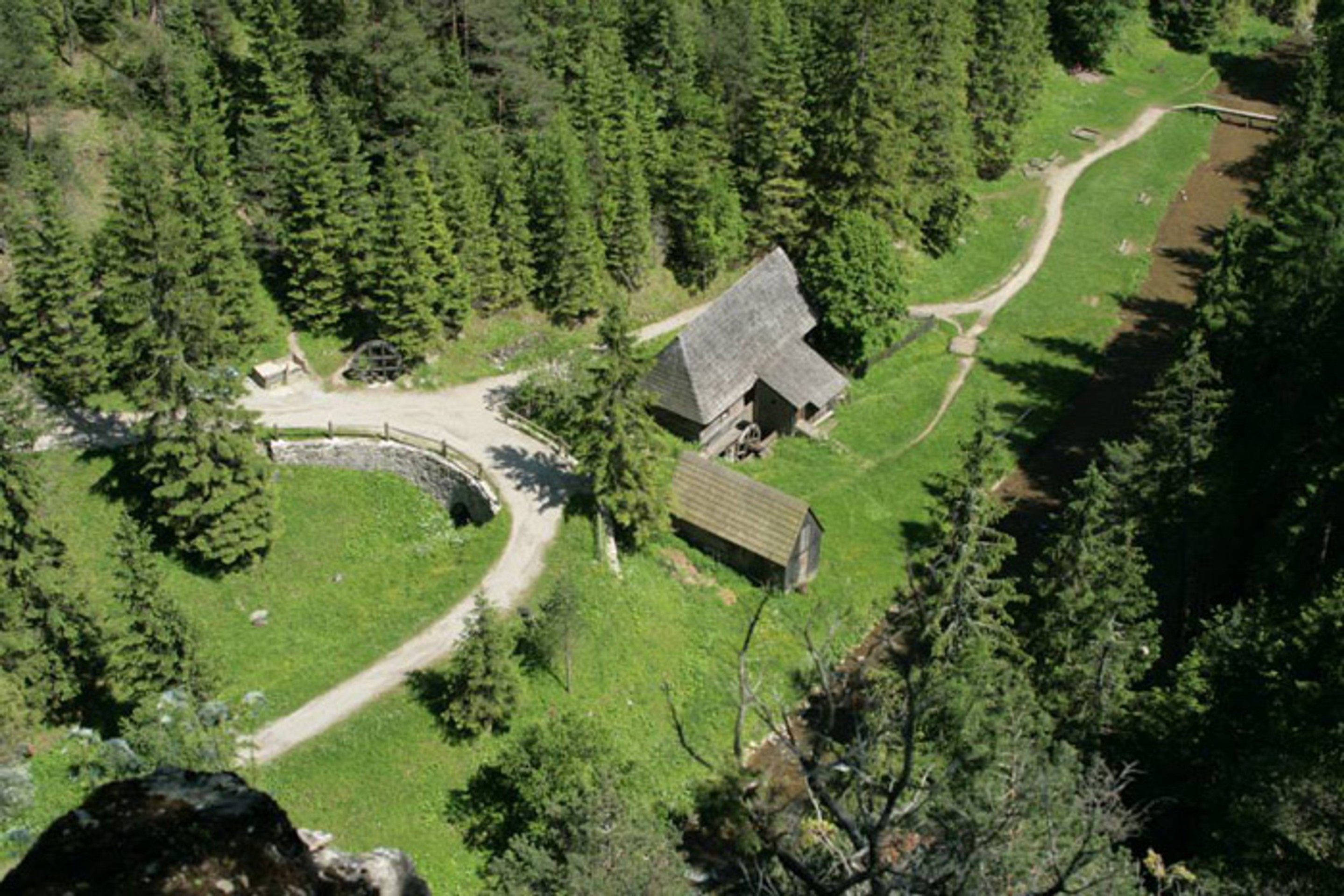 Pohľad na Vodný mlyn v Kvačianskej doline. 