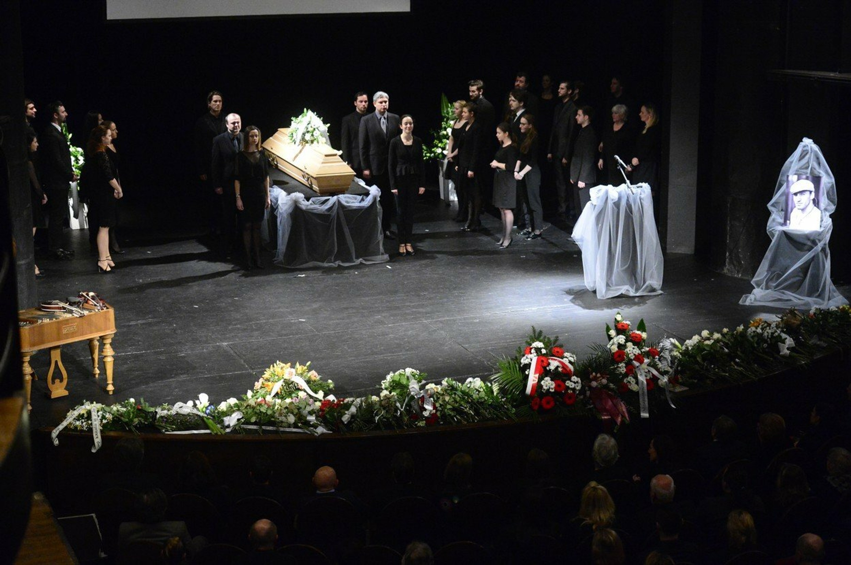 Rosie Huntington-Whiteley 