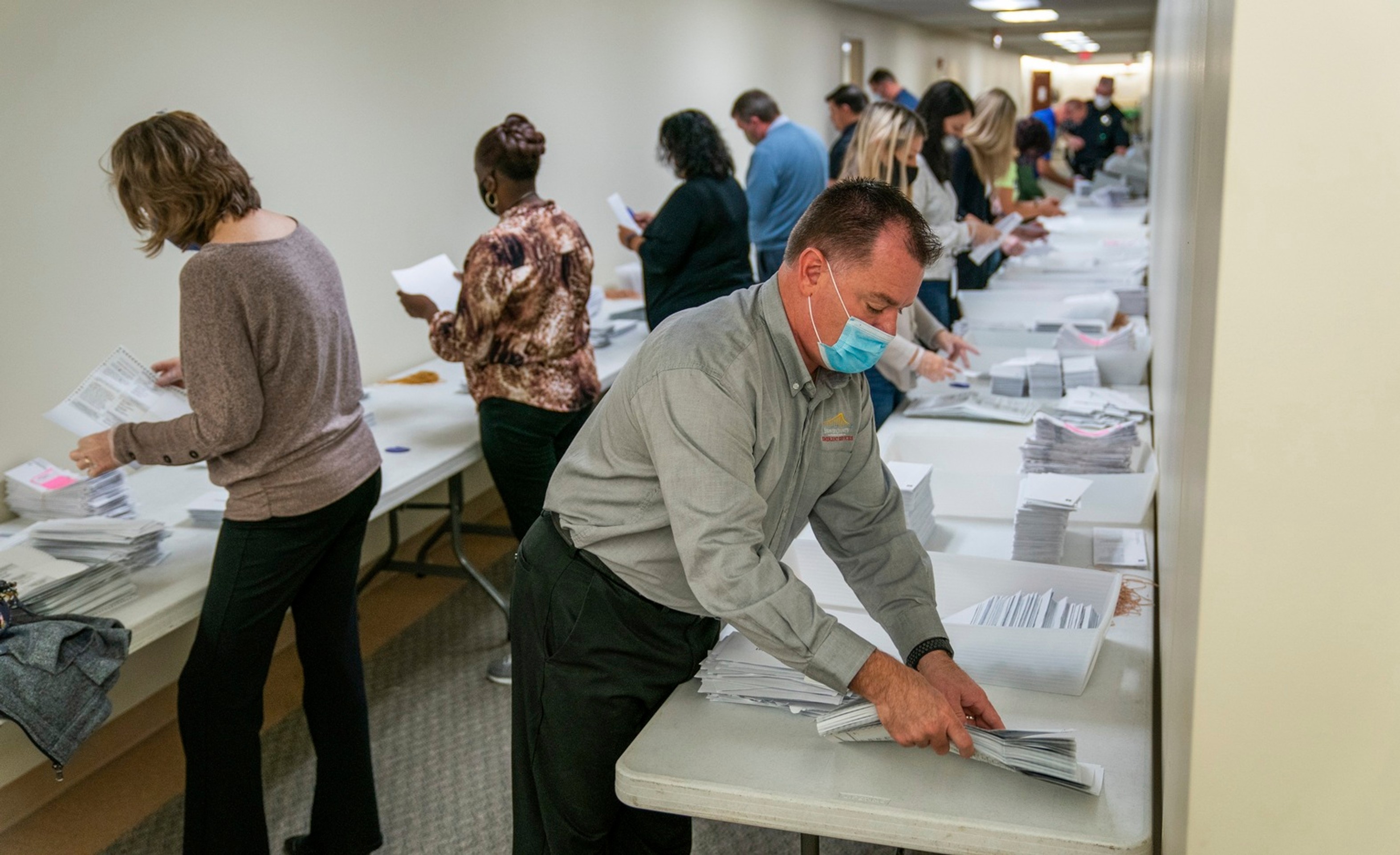 Statočný a krásna - Cahide (Sezin Akbaşoğulları)