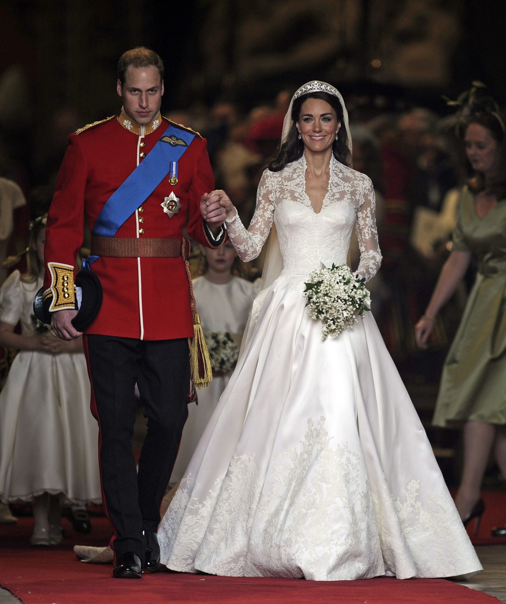 Princ William a Kate krátko po svadobnom obrade 29. apríla 2011. 