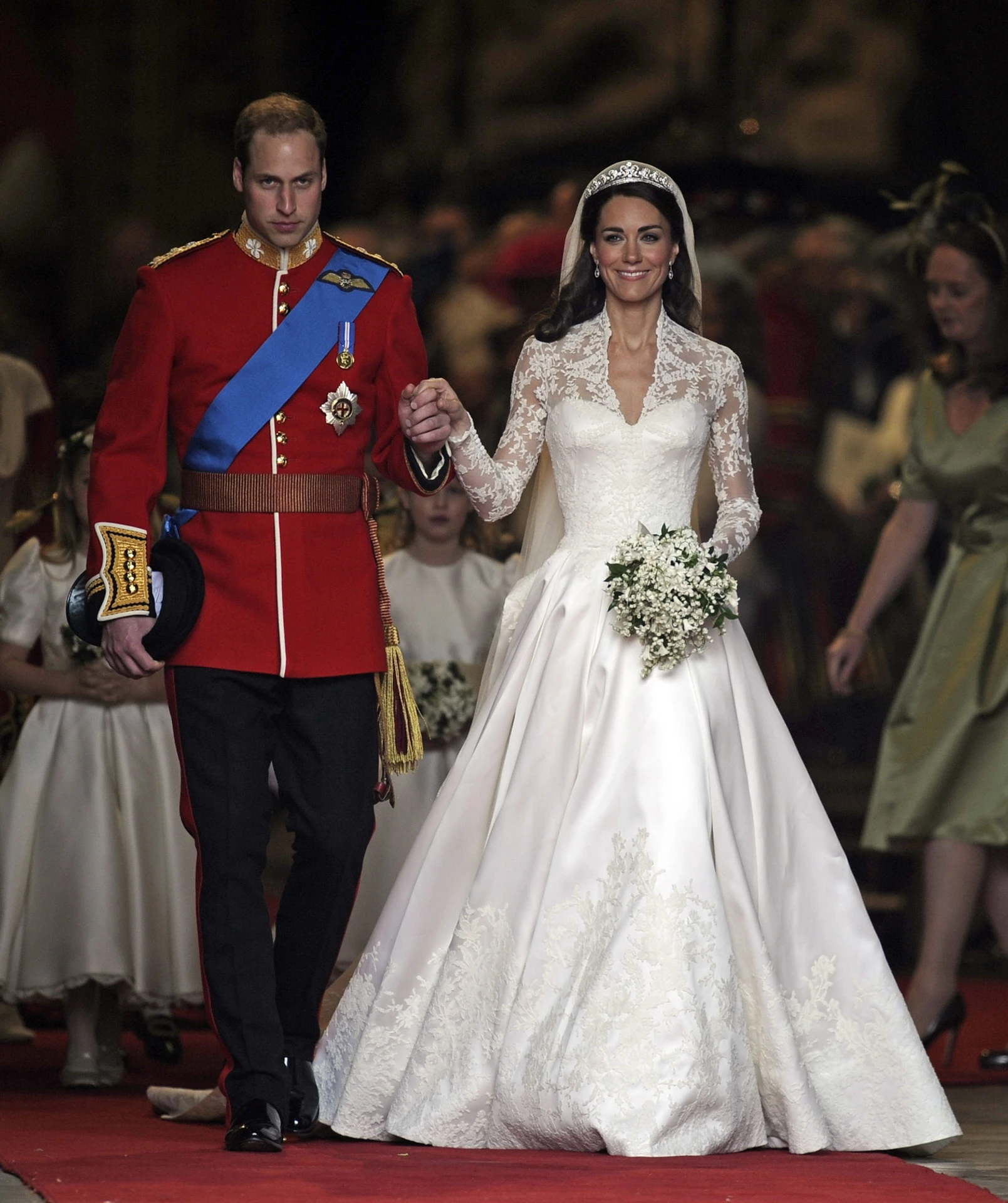Princ William a Kate krátko po svadobnom obrade 29. apríla 2011. 