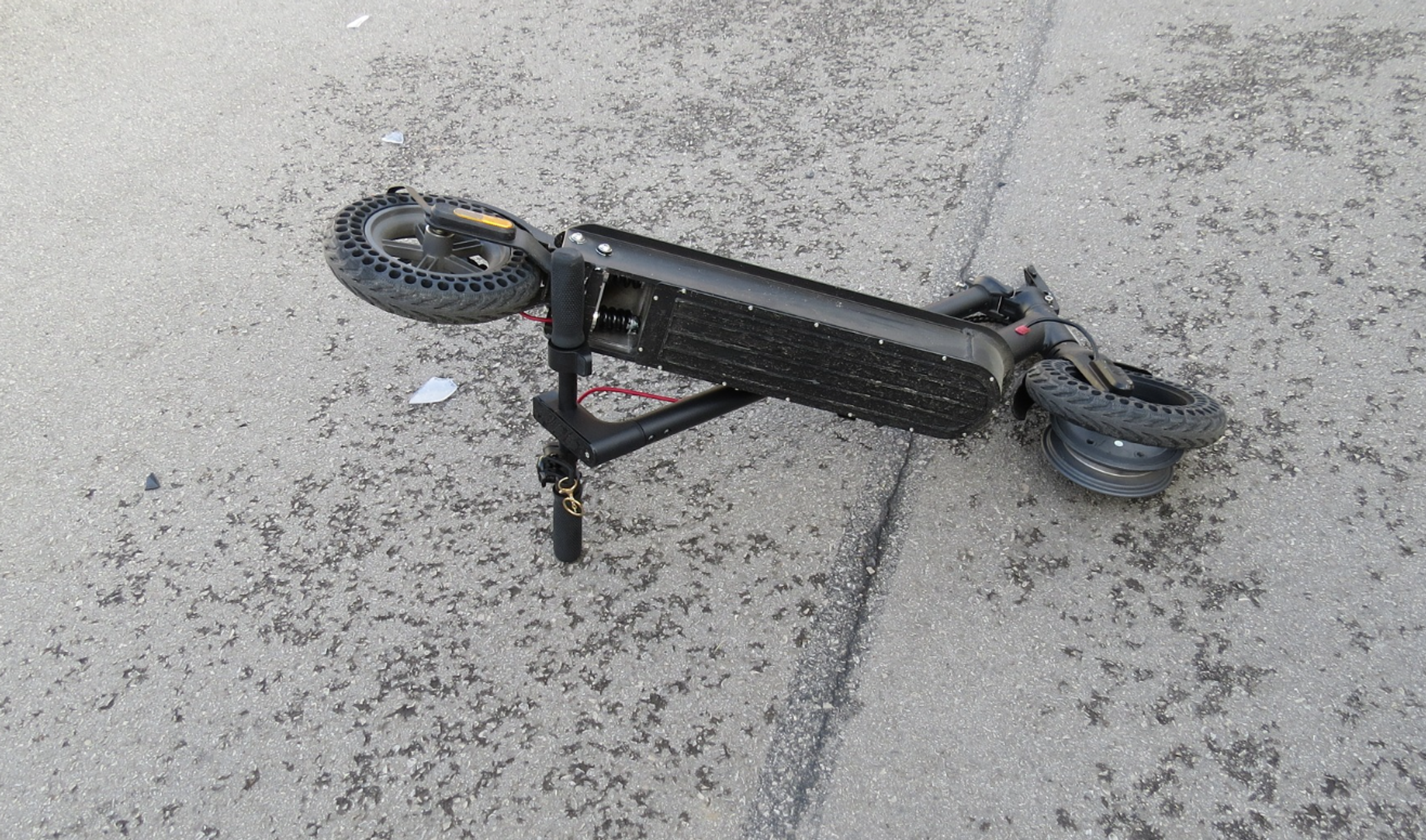 Nehoda na e-kolobežke v Hlohovci.