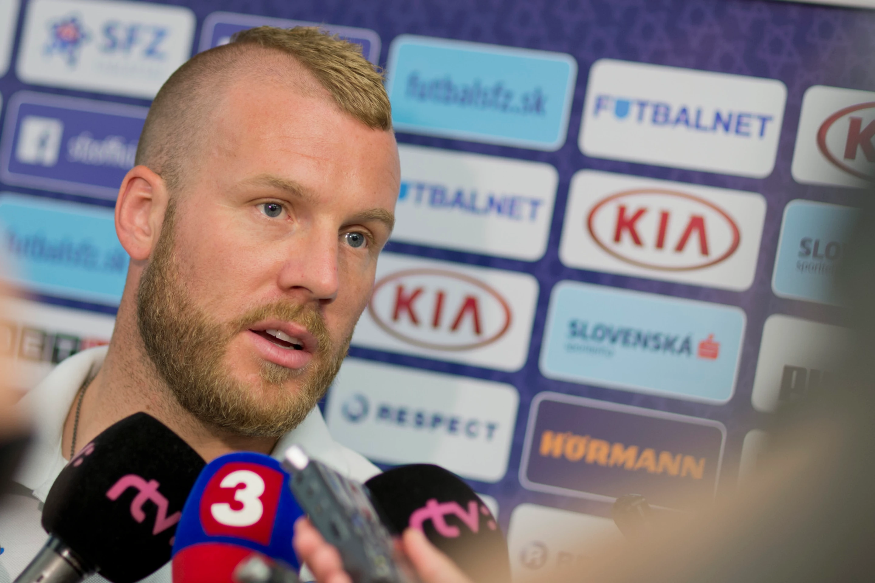Adam Nemec na zraze pred kvalifikačným zápasom na EURO 2016 proti Macedónsku.