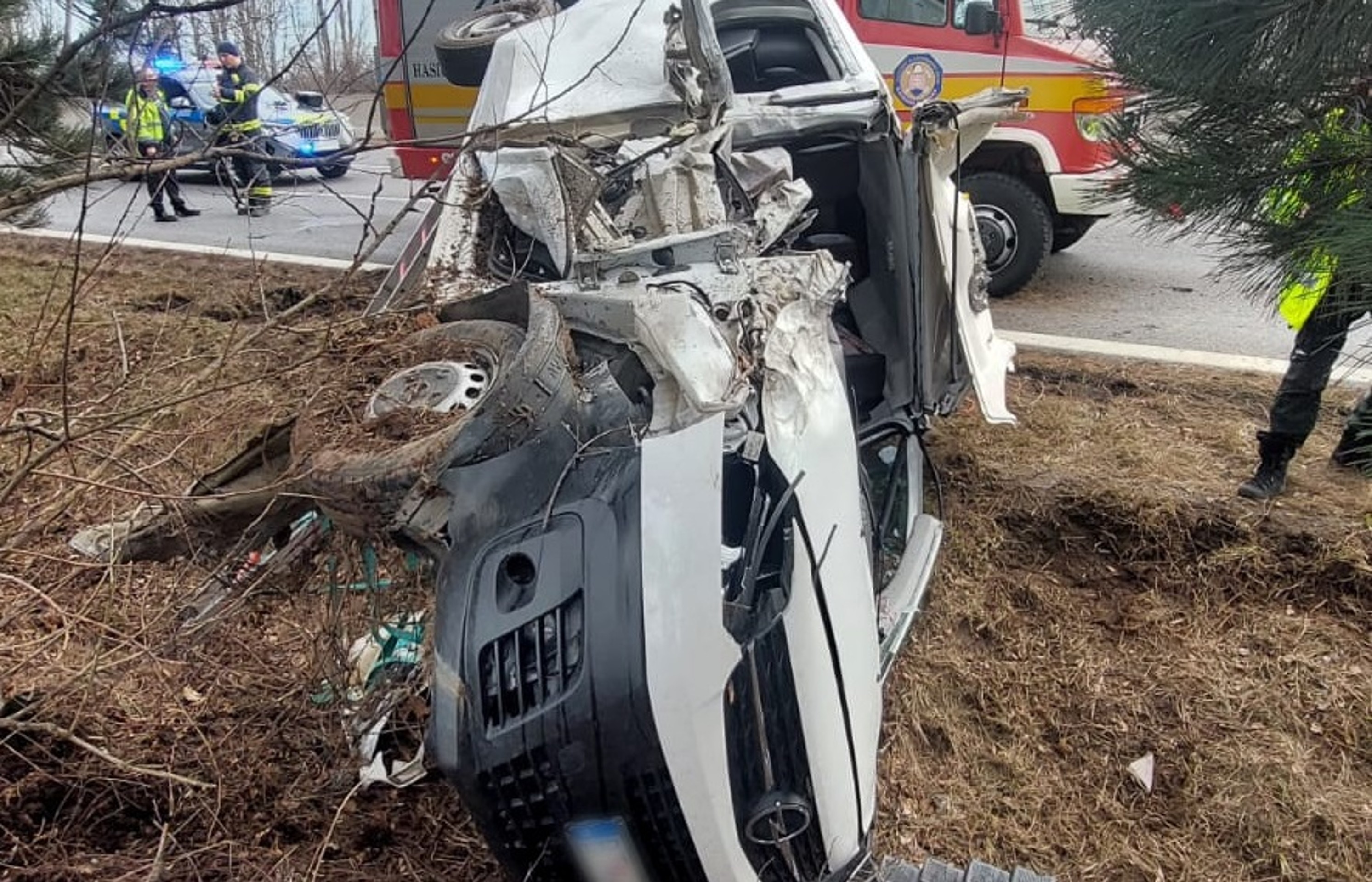 Mikrobus po nehode.