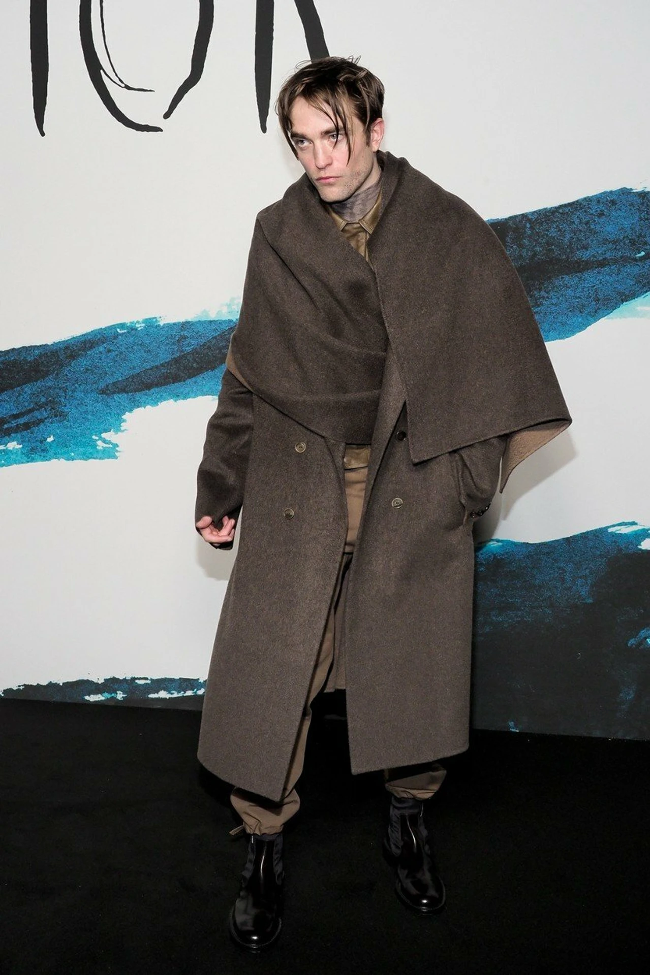 Takto dorazil Robert Pattinson na módnu prehliadku