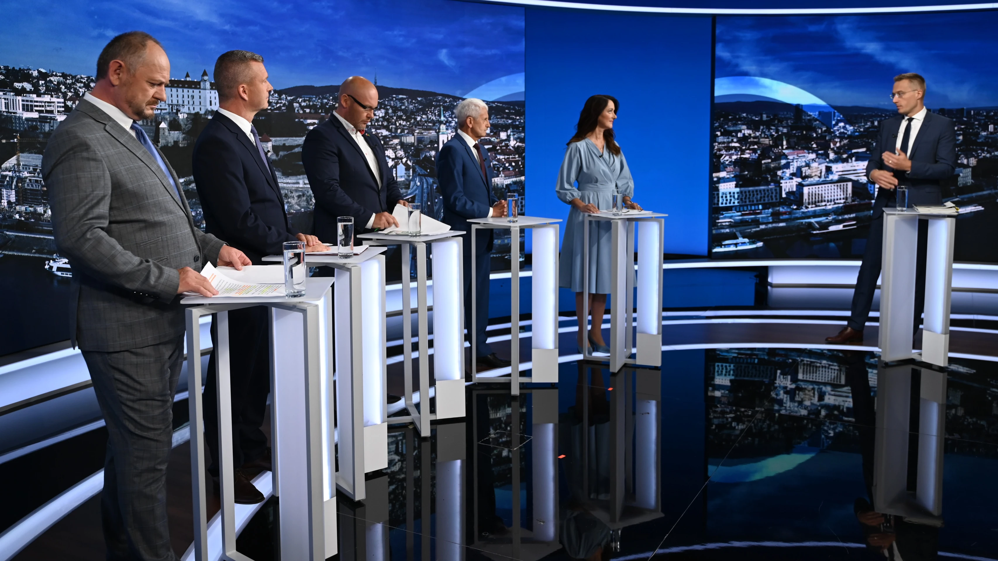 Predvolebná diskusia s Michalom Kovačičom.
